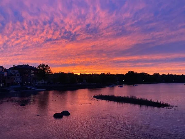 $950,000 | 10 String Bridge, Exeter, NH 03833