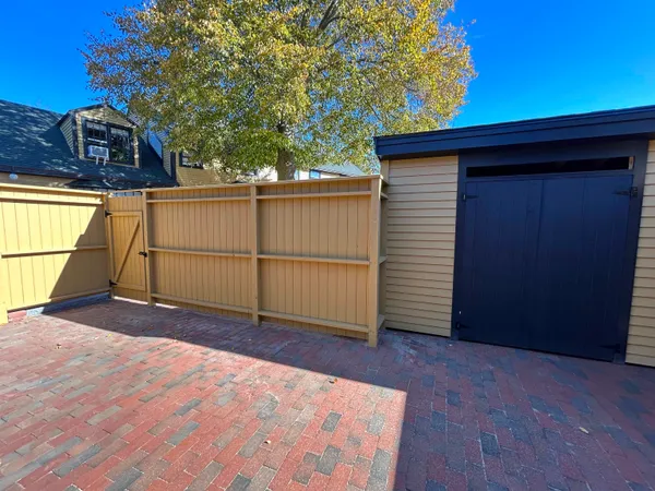 $950,000 | 10 String Bridge, Exeter, NH 03833