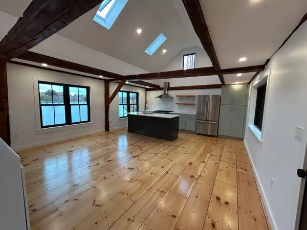 $950,000 | 10 String Bridge, Exeter, NH 03833