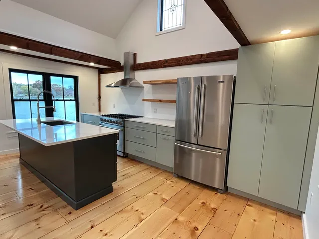 $950,000 | 10 String Bridge, Exeter, NH 03833