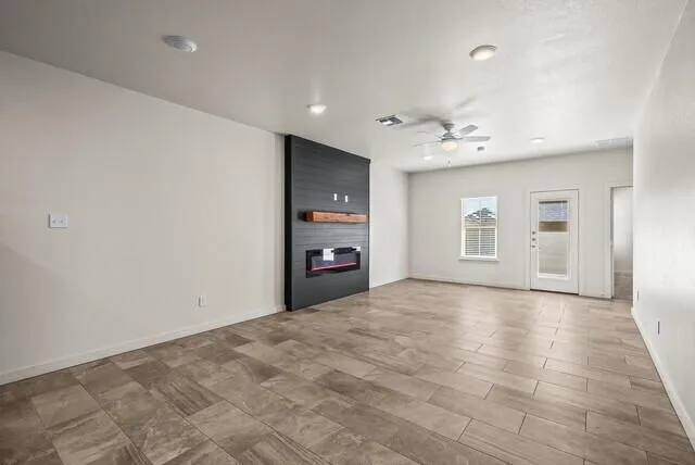 $1,595 | 1111 North 7th Street, Wolfforth, TX 79382