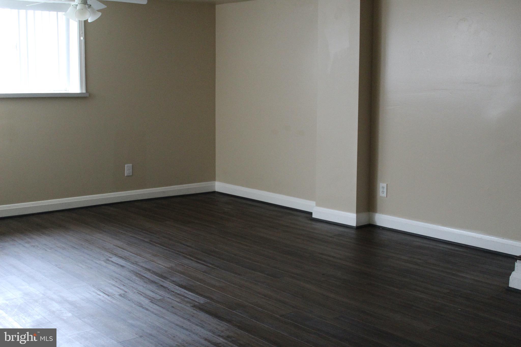 116 Cherrydell Road Baltimore, MD 21228 - Photo 6 of 12