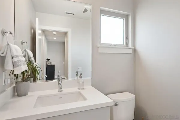 $6,900 | 3030 Jarvis Street, Unit 7, San Diego, CA 92106