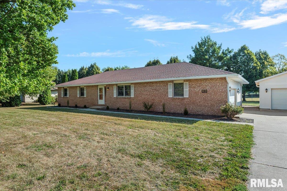 1060 Lenhart Road Springfield, IL 62711 - Photo 1 of 42 Gallery Image 1