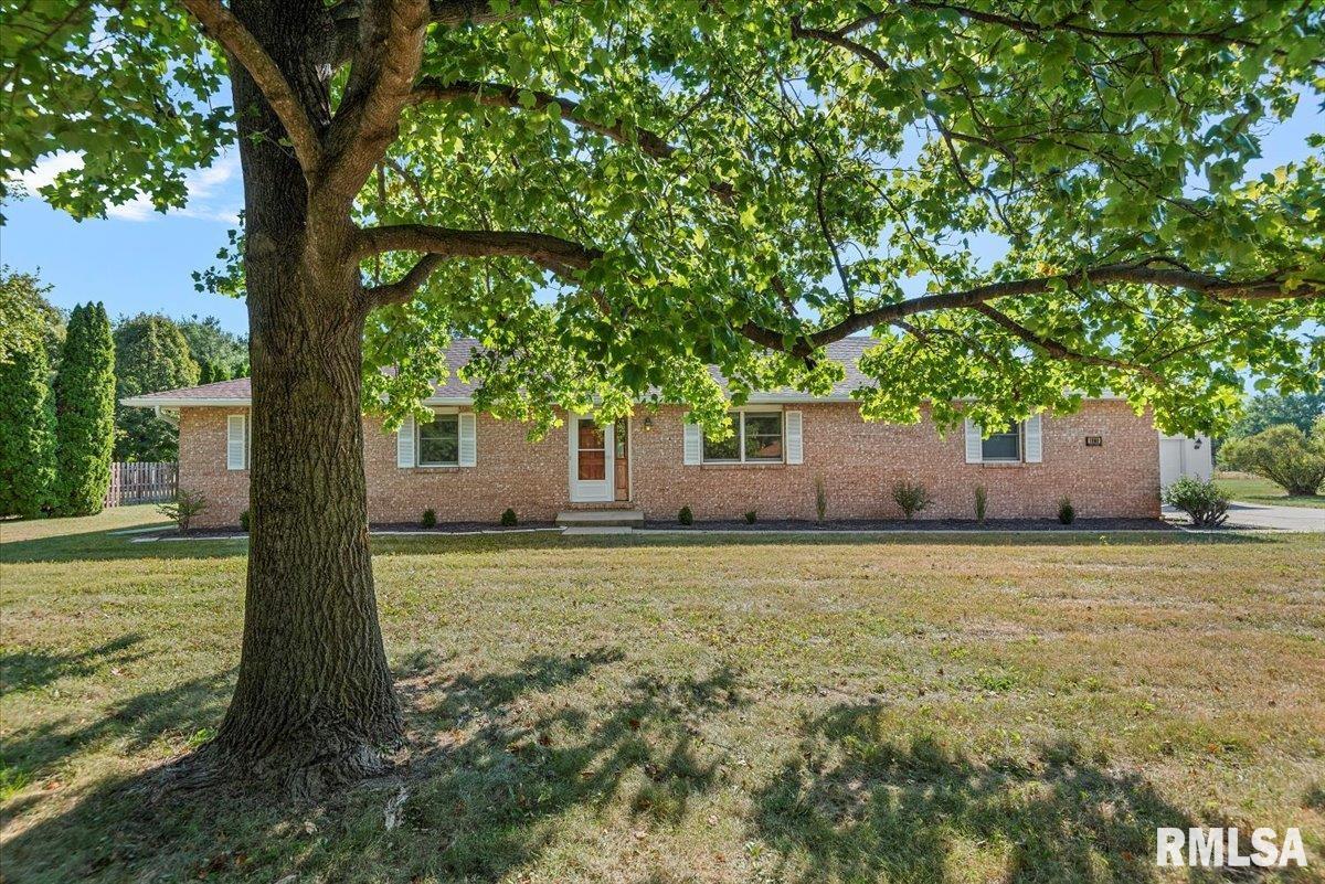 1060 Lenhart Road Springfield, IL 62711 - Photo 3 of 42 Gallery Image 3