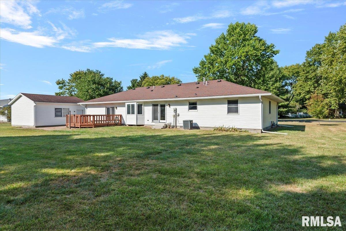 1060 Lenhart Road Springfield, IL 62711 - Photo 35 of 42 Gallery Image 35