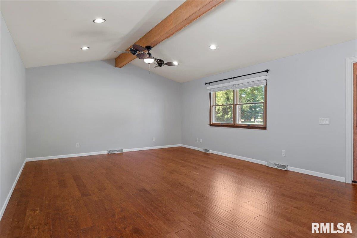 1060 Lenhart Road Springfield, IL 62711 - Photo 5 of 42 Gallery Image 5