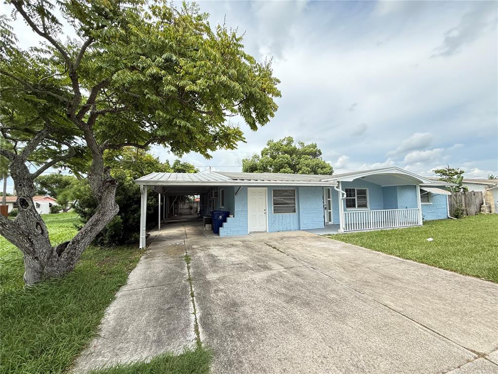 4233 Darlington Road Holiday, FL 34691 - Photo 3 of 57