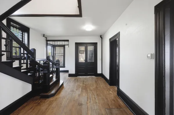 $379,900 | 807 North 23rd Street, Milwaukee, WI 53233