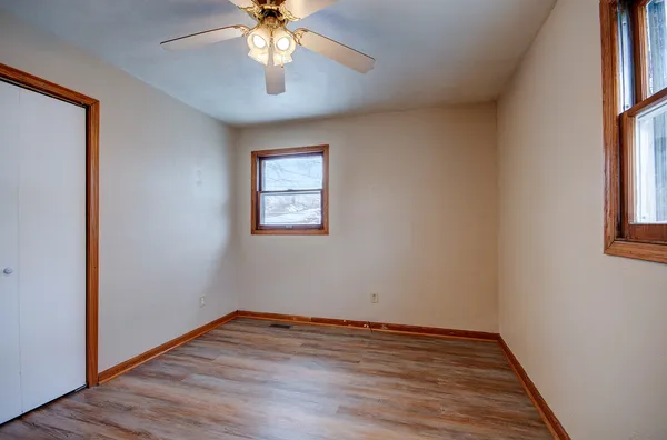 $1,395 | 323 South Hebbard Street, Joliet, IL 60433