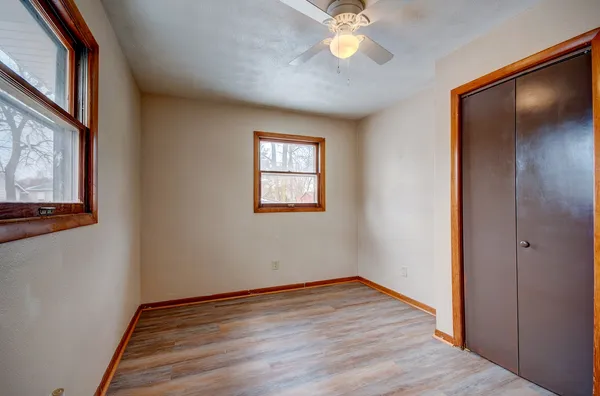 $1,395 | 323 South Hebbard Street, Joliet, IL 60433