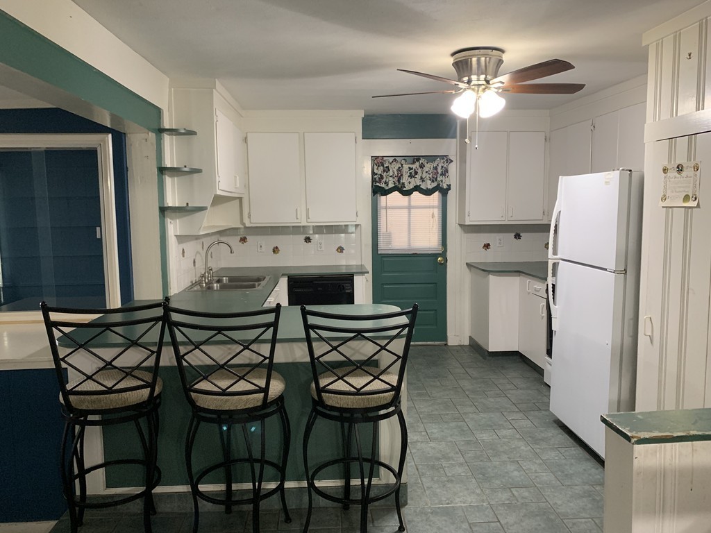 120-122 Hampden Street Springfield, MA 01151 - Photo 2 of 15