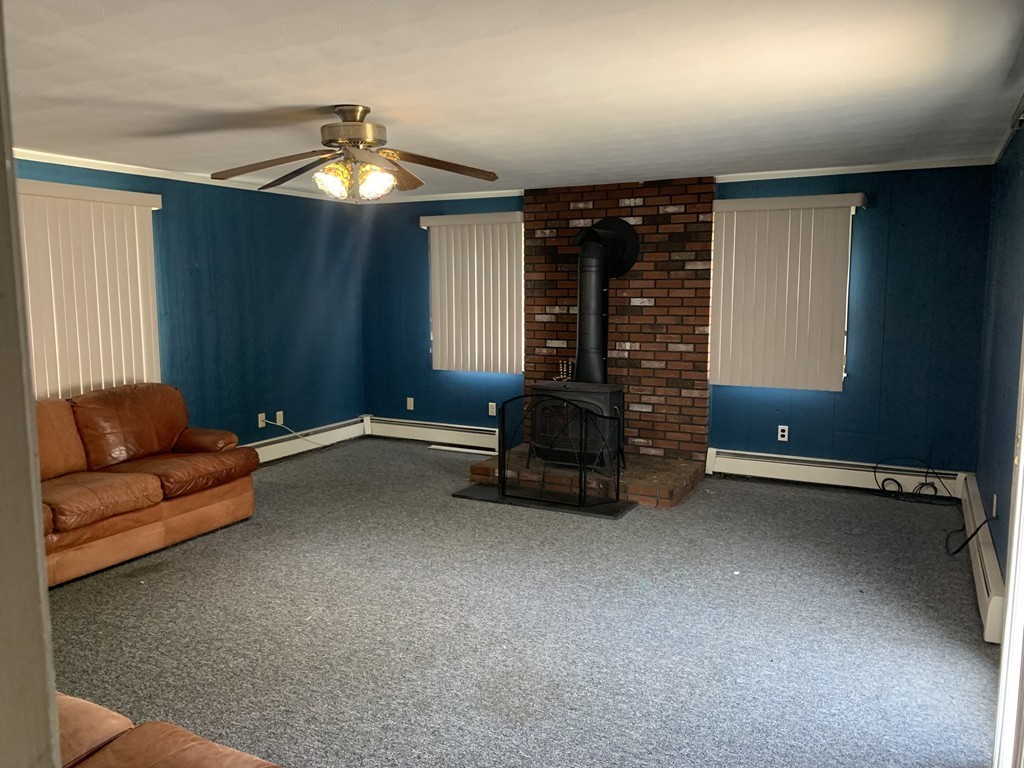 120-122 Hampden Street Springfield, MA 01151 - Photo 5 of 15