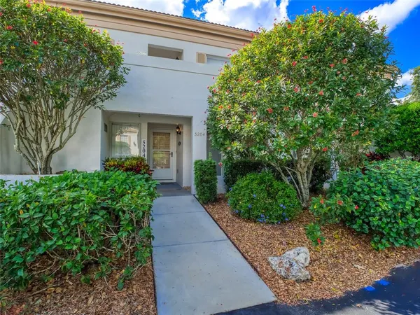 $2,900 | 5204 Wedgewood Lane, Unit 77, Sarasota, FL 34235