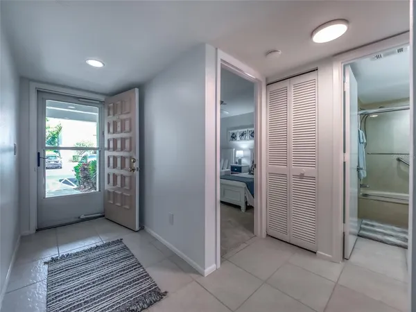 $2,900 | 5204 Wedgewood Lane, Unit 77, Sarasota, FL 34235
