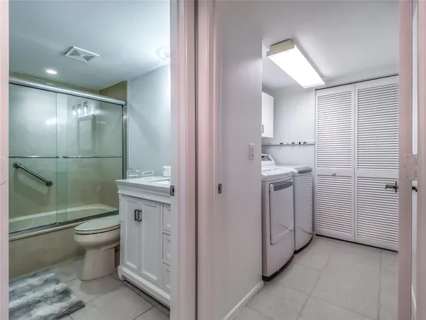$2,900 | 5204 Wedgewood Lane, Unit 77, Sarasota, FL 34235