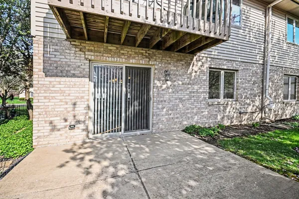 $228,000 | 157 Saenz Lane, Unit 157, Joliet, IL 60436