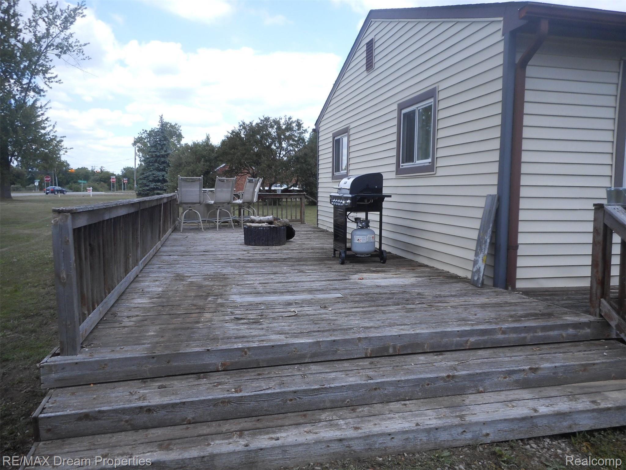 7639 Beck Road Belleville, MI 48111 - Photo 31 of 36 DSCN9023.JPG