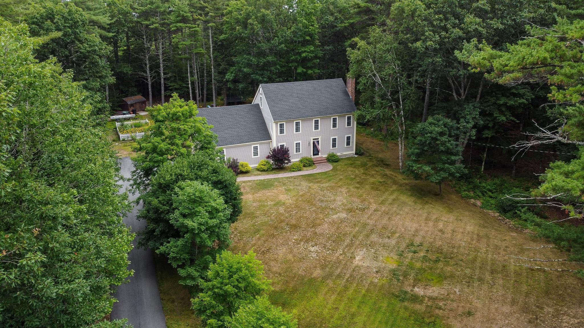 151 Mountain Road Nottingham, NH 03290 - Photo 3 of 40