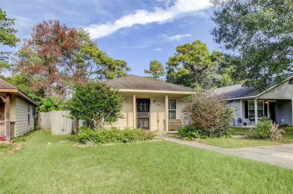$1,600 | 11807 Greenmesa Drive, Houston, TX 77044