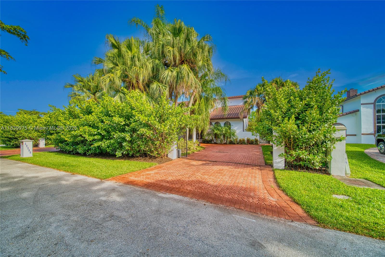 12480 Southwest 97th Street Miami, FL 33186 - Photo 63 of 64 a view of a yard with plants and large trees