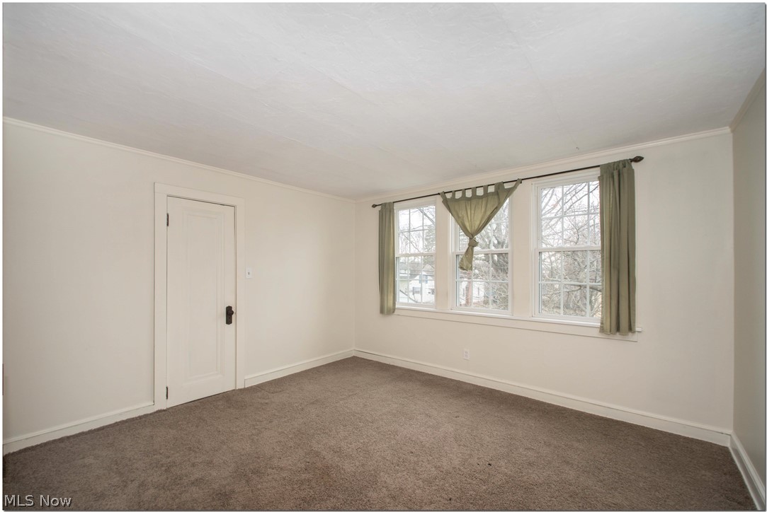 1403 Dill Road Cleveland, OH 44121 - Photo 24 of 31