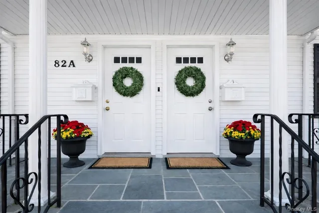 $3,600 | 82 A 5th Avenue, Unit 1, Westbury, NY 11590