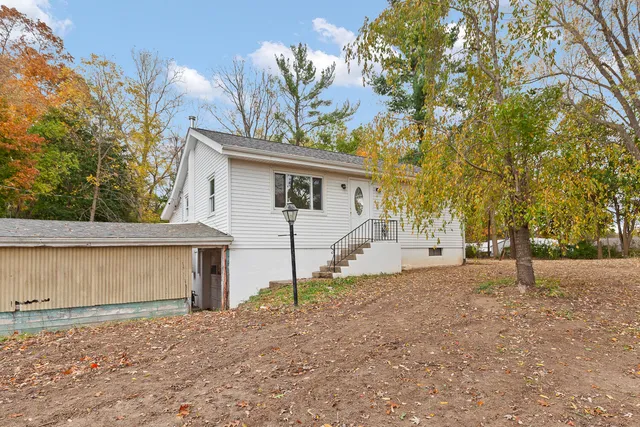 $215,000 | 4225 Treat Highway, Adrian, MI 49221