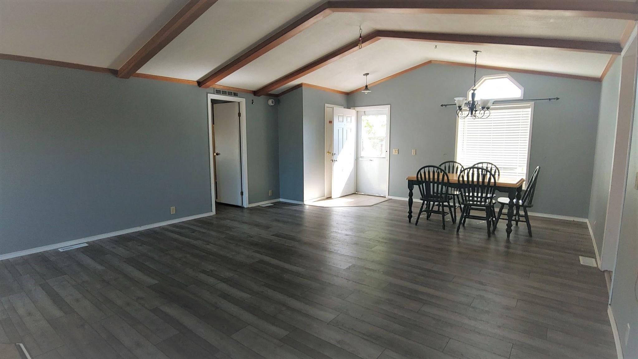 5875 Southwest Rim Road Terrebonne, OR 97760 - Photo 7 of 32 Living Dining