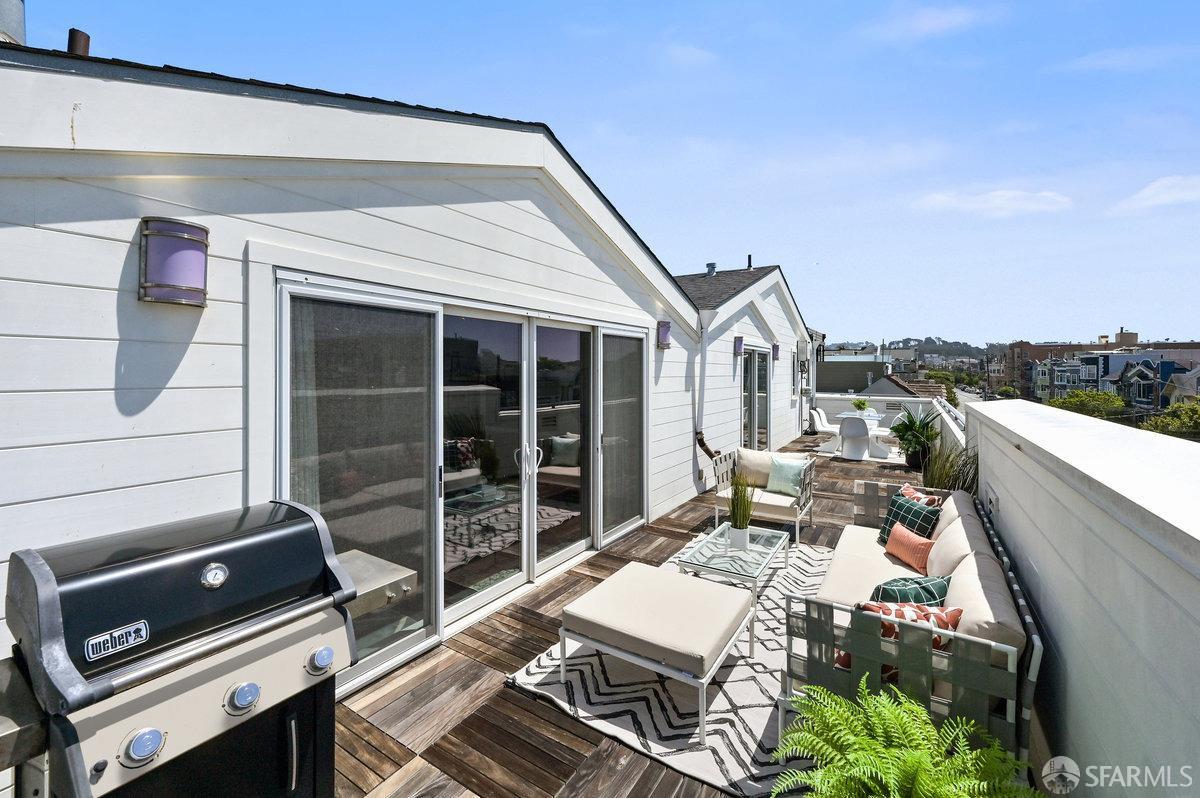 216 17th Avenue San Francisco, CA 94121 - Photo 5 of 84