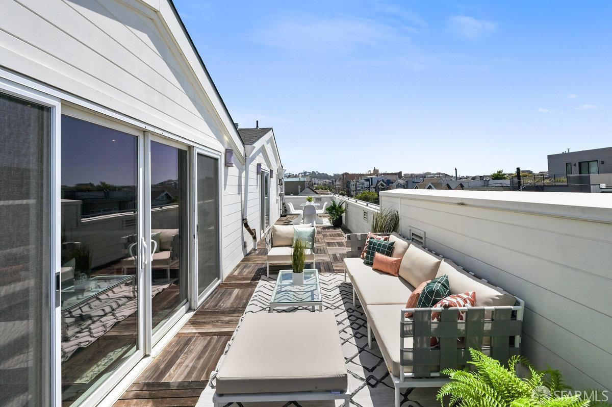 216 17th Avenue San Francisco, CA 94121 - Photo 6 of 84