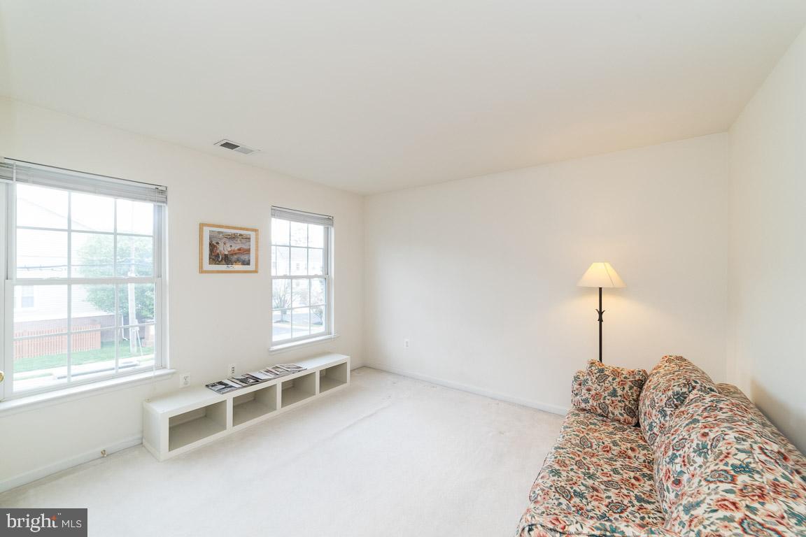 2944 Edgelea Road Vienna, VA 22181 - Photo 32 of 57 Bedroom