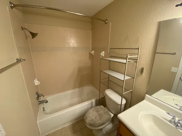 $1,450 | 1930 Honolulu Lane, Tallahassee, FL 32304