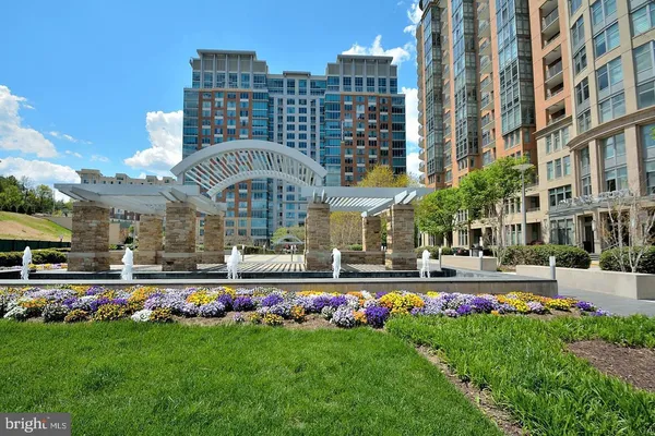 $3,500 | 8220 Crestwood Heights Drive, Unit 605, McLean, VA 22102