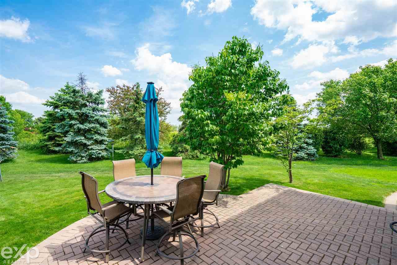 47388 Gloede Road Macomb, MI 48044 - Photo 37 of 41 50076499-36.JPG