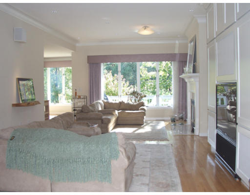 121 Hawthorne Village Road, Unit 354 Nashua, NH 03062 - Photo 8 of 10 Gallery Image 8