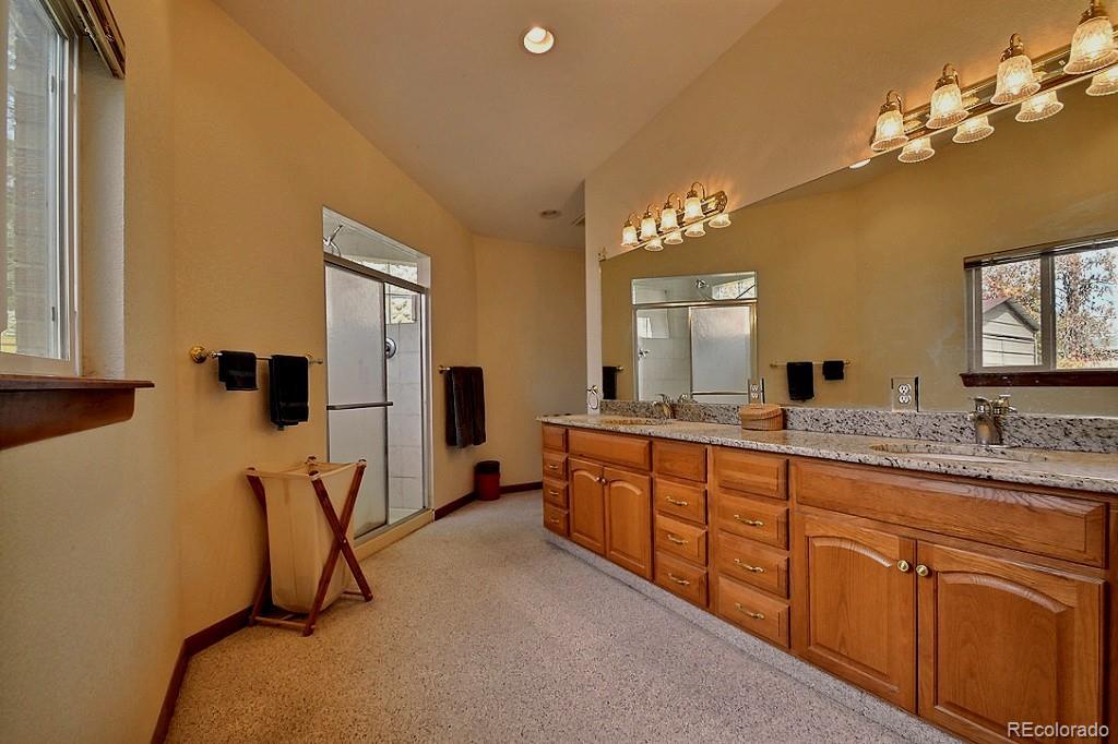 3370 Estes Street Wheat Ridge, CO 80033 - Photo 6 of 17 Gallery Image 6