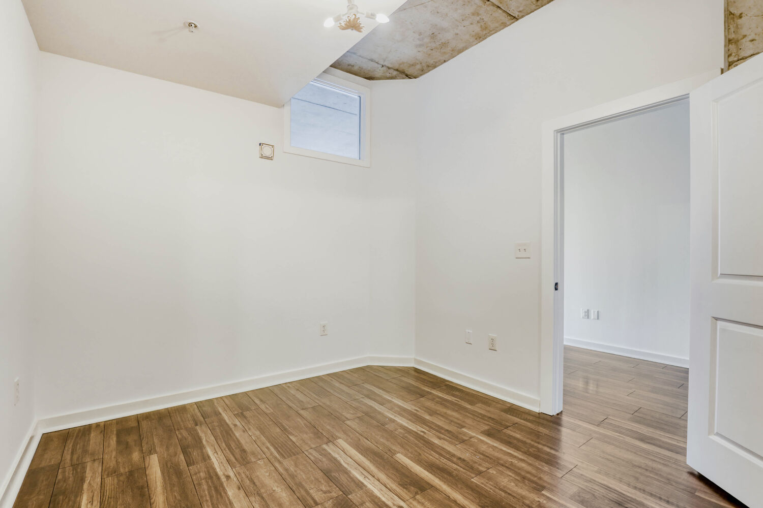360 Nueces Street, Unit 2004 Austin, TX 78701 - Photo 32 of 34 a view of small space