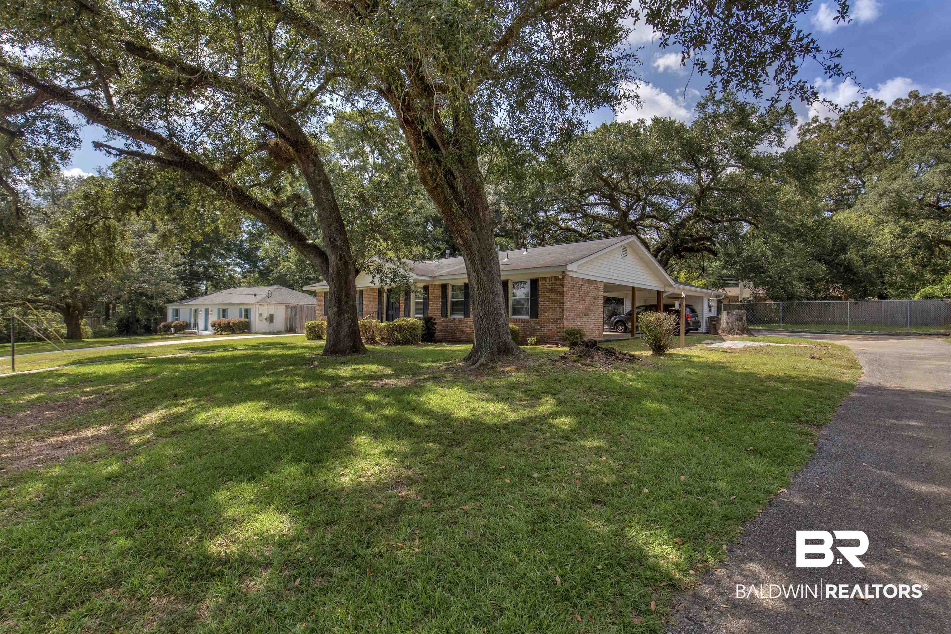 5114 Geoffrey Drive Mobile, AL 36693 - Photo 3 of 22
