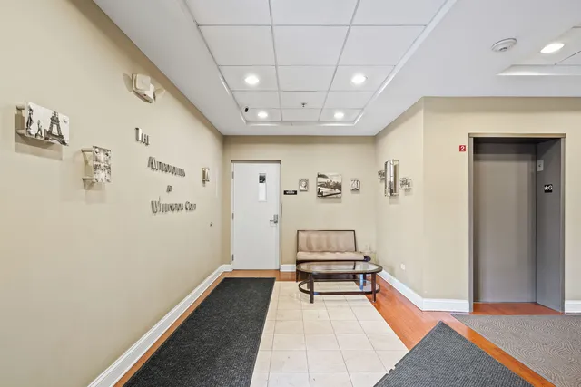 a view of utility room