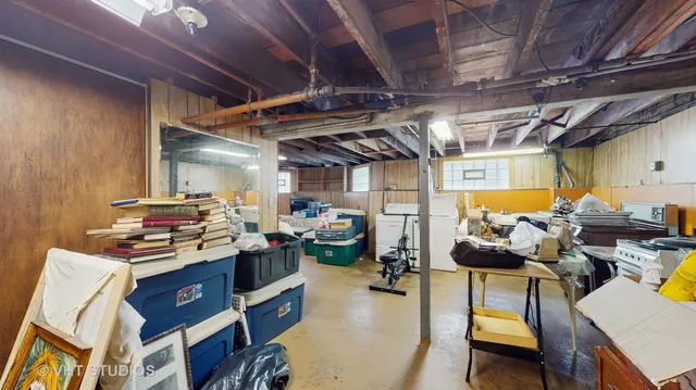 a view of a storage & utility room