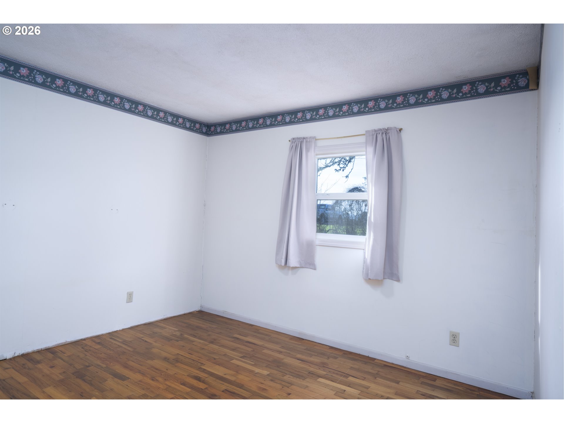 233 Crowsfoot Road Oakland, OR 97462 - Photo 18 of 34 Bedroom, Primary