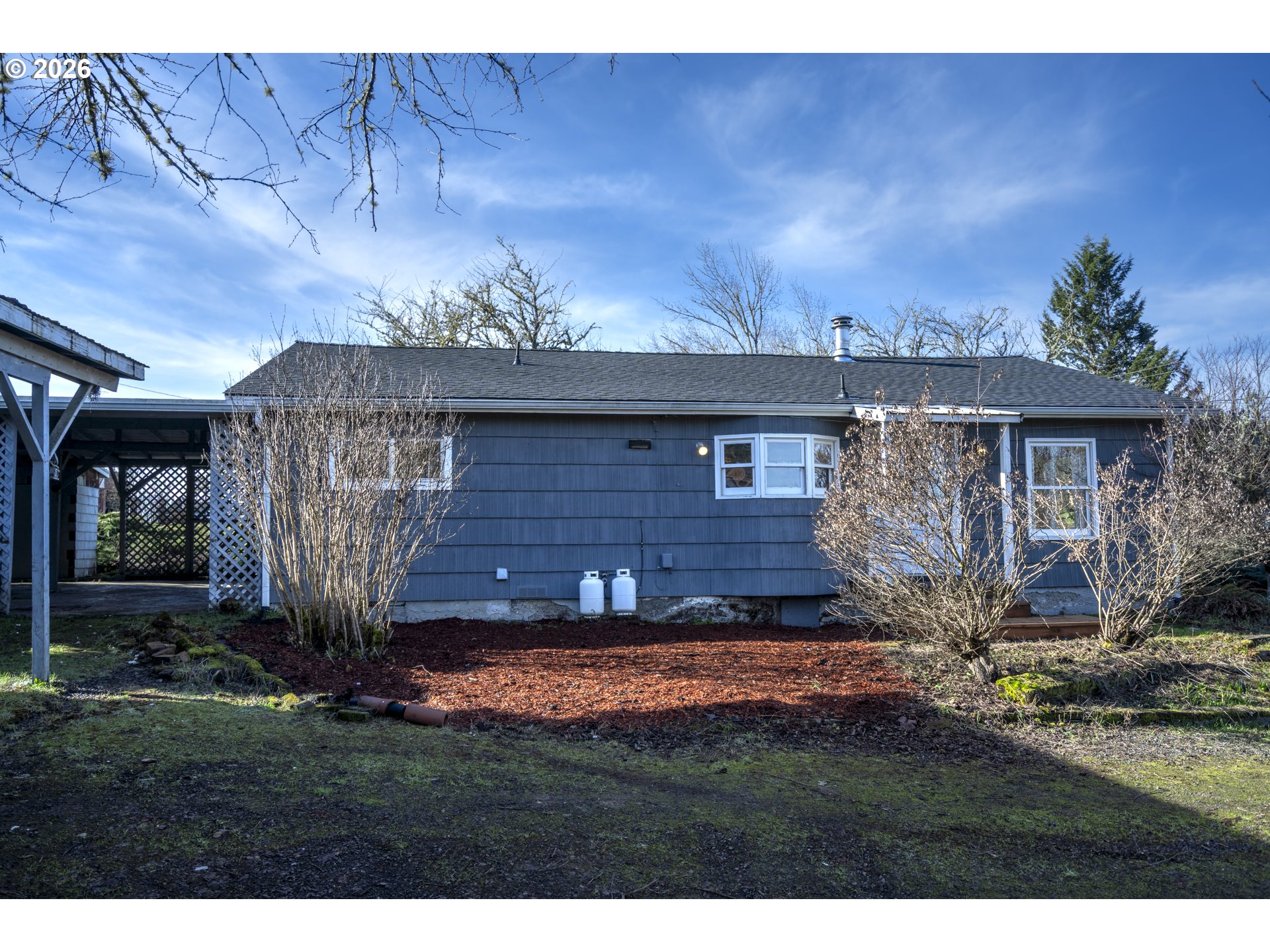 233 Crowsfoot Road Oakland, OR 97462 - Photo 3 of 34 Front Yard