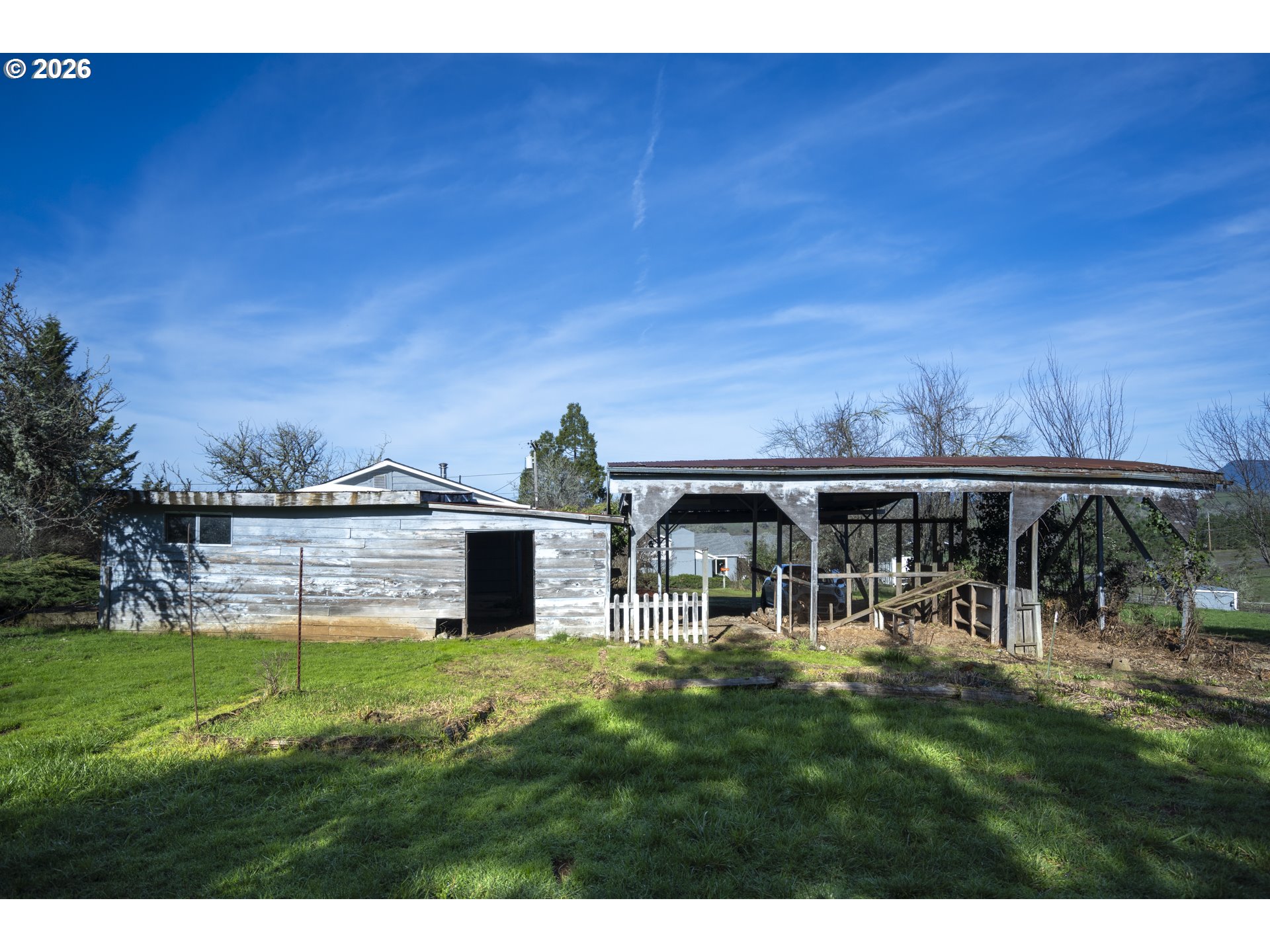 233 Crowsfoot Road Oakland, OR 97462 - Photo 31 of 34 Carport