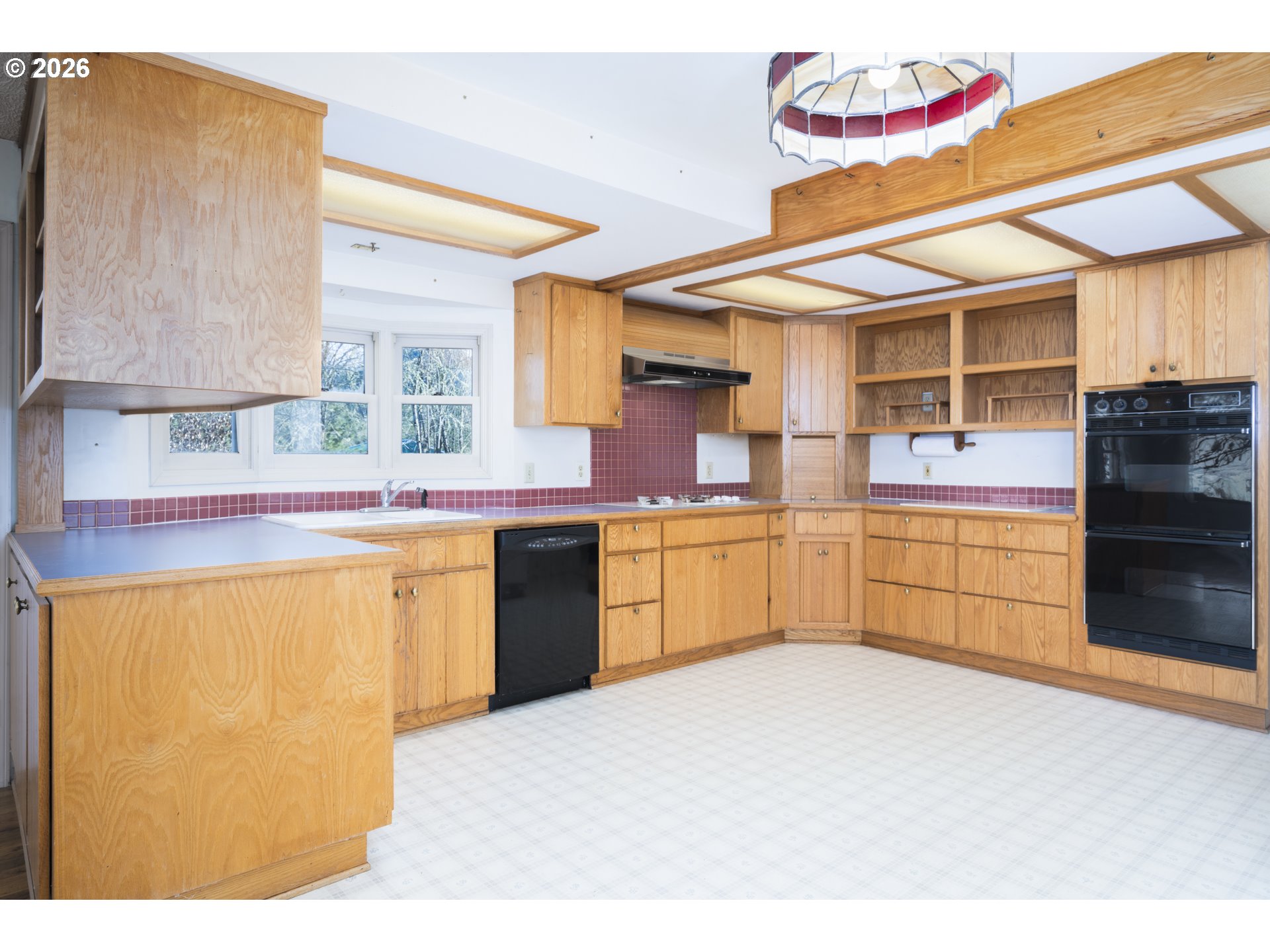 233 Crowsfoot Road Oakland, OR 97462 - Photo 8 of 34 Kitchen