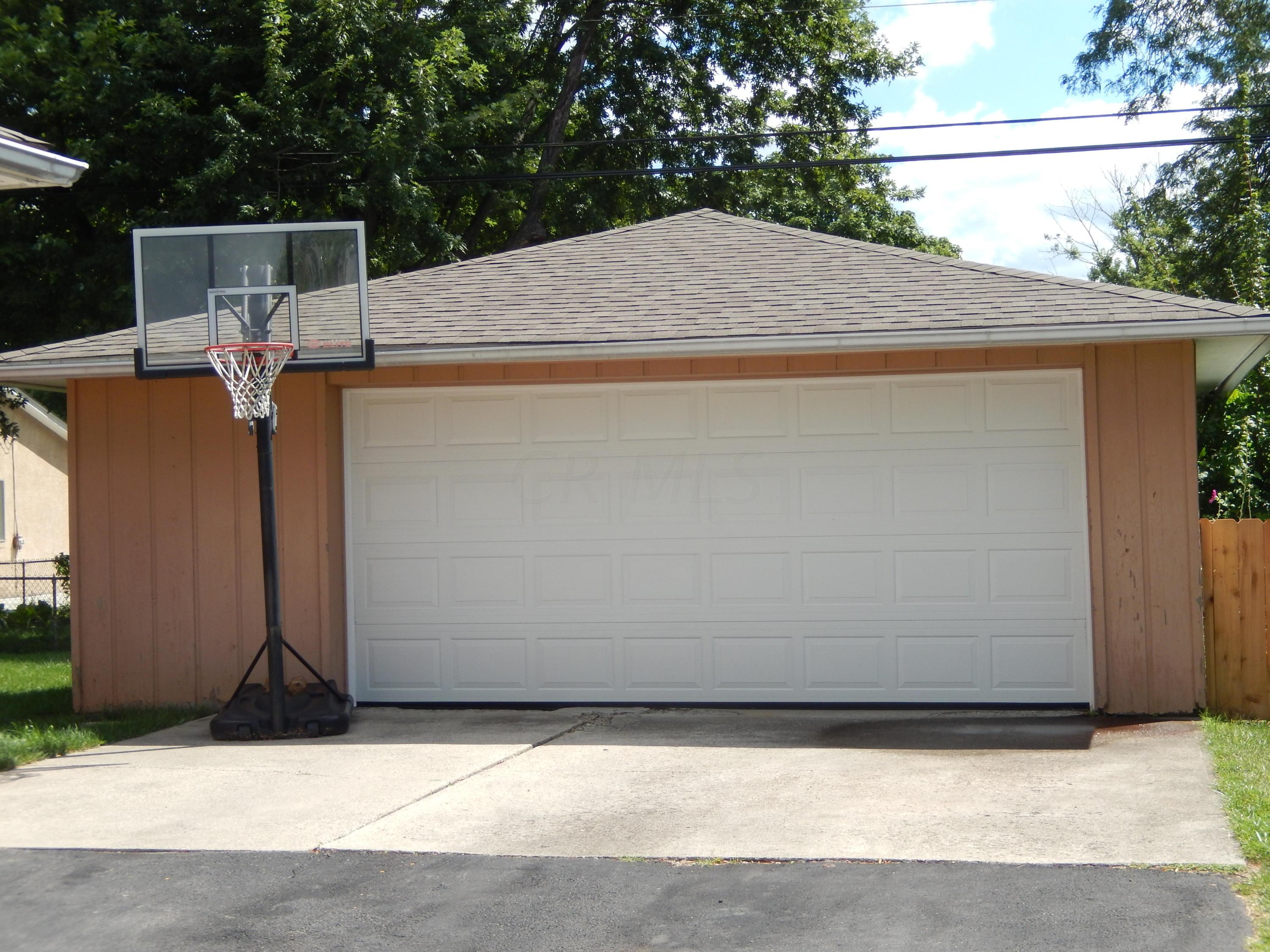 5336 Hedgewood Road Columbus, OH 43229 - Photo 2 of 4 Gallery Image 2