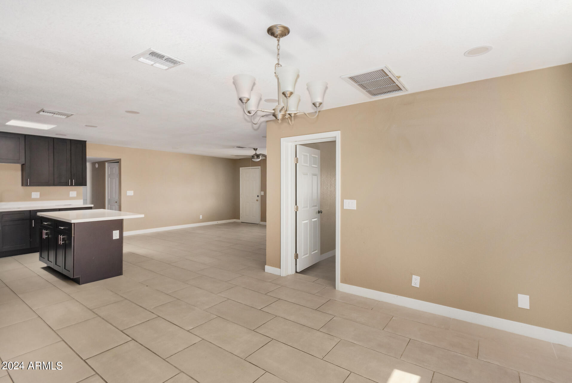 3102 West Cactus Road Phoenix, AZ 85029 - Photo 11 of 33 11 - Cactus