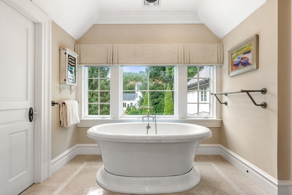14 Monadnock Road Wellesley, MA 02481 - Photo 25 of 42