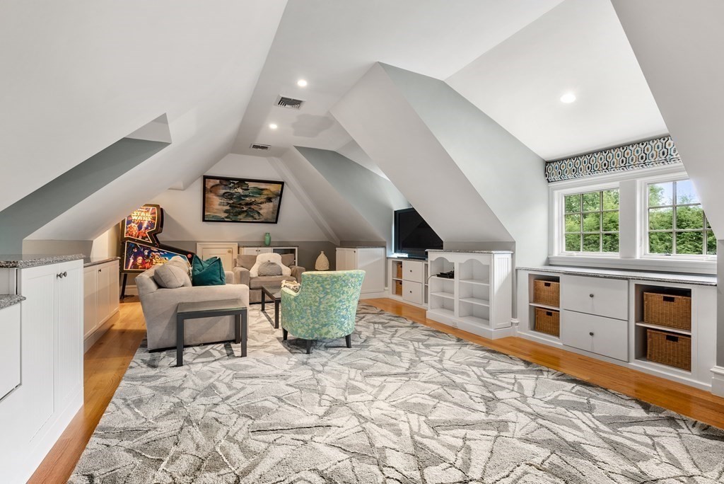 14 Monadnock Road Wellesley, MA 02481 - Photo 30 of 42
