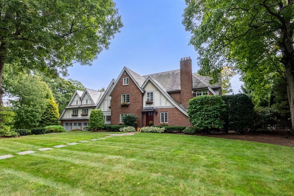 14 Monadnock Road Wellesley, MA 02481 - Photo 41 of 42